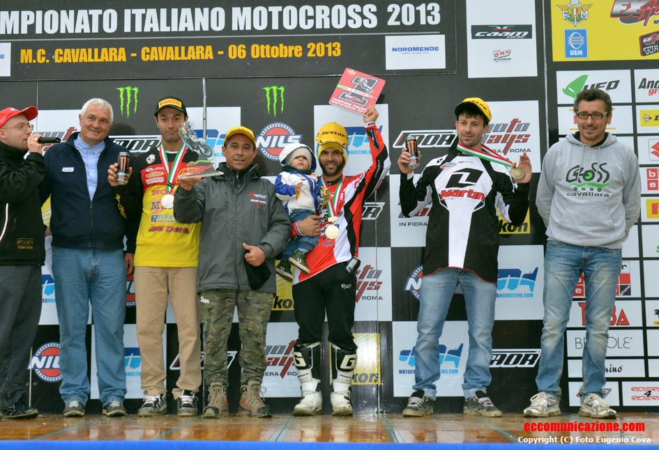 e infine il podio MX1 Over 21 con Degli Esposti primo e Filippo Debbi secondo