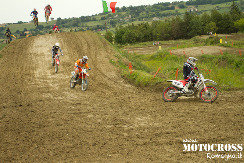 bagarre nei primi giri hobby MX1