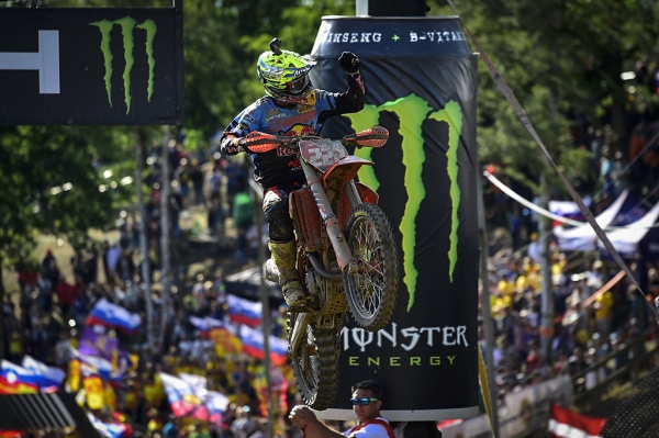 CAIROLI E JONASS METTONO LA &quot;SESTA&quot; A LOKET - ROUND #13 MXGP