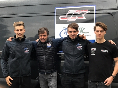 GIA&#039; PRONTA LA FORMAZIONE 2017 DEL TEAM I-FLY JK YAMAHA RACING