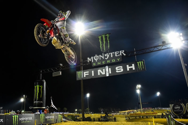 MXGP #1 QATAR - HERLINGS E GAJSER DOMINANO!